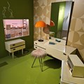 Bild aus der Ausstellung "Wohntrends in Miniatur" - Foto: Eva Bendl, Museum Oberschönenfeld Bild aus der Ausstellung "Wohntrends in Miniatur" - Foto: Eva Bendl, Museum Oberschönenfeld