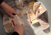 „Wohntrends in Miniatur“ – eine Ausstellung zieht weiter: 