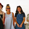 FSJLerInnen mit Oda Bauersachs - Foto: Barbara Magg, Museum Oberschönenfeld FSJLerInnen mit Oda Bauersachs - Foto: Barbara Magg, Museum Oberschönenfeld