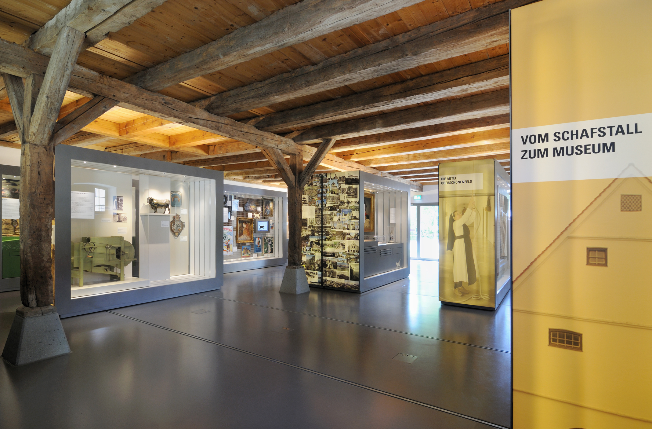 Führung für Groß und Klein im Besucherzentrum des Schwäbischen Volkskundemuseums Oberschönenfeld